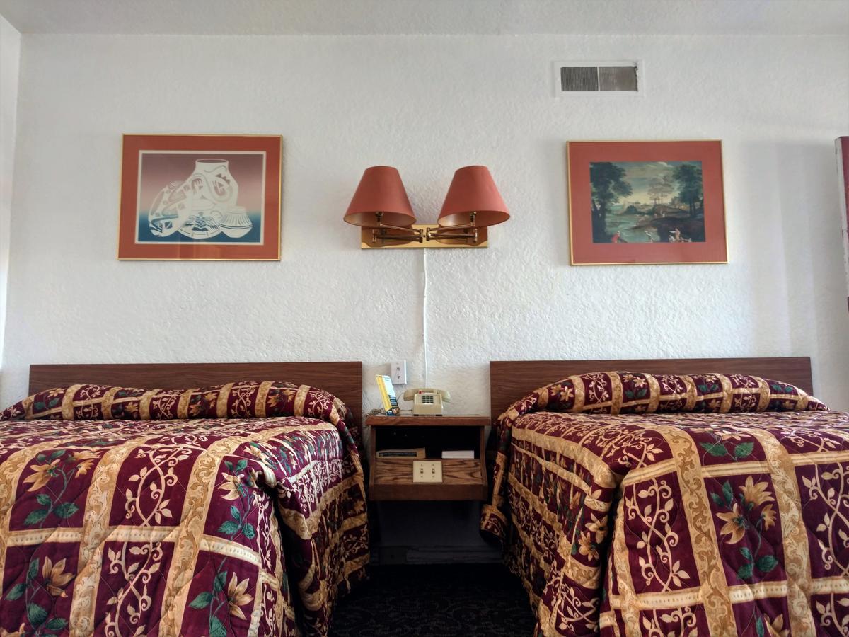 Highland Tower Motel Тусон Экстерьер фото