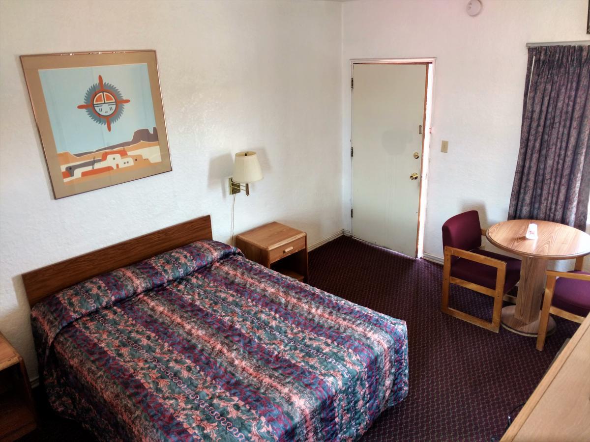 Highland Tower Motel Тусон Экстерьер фото